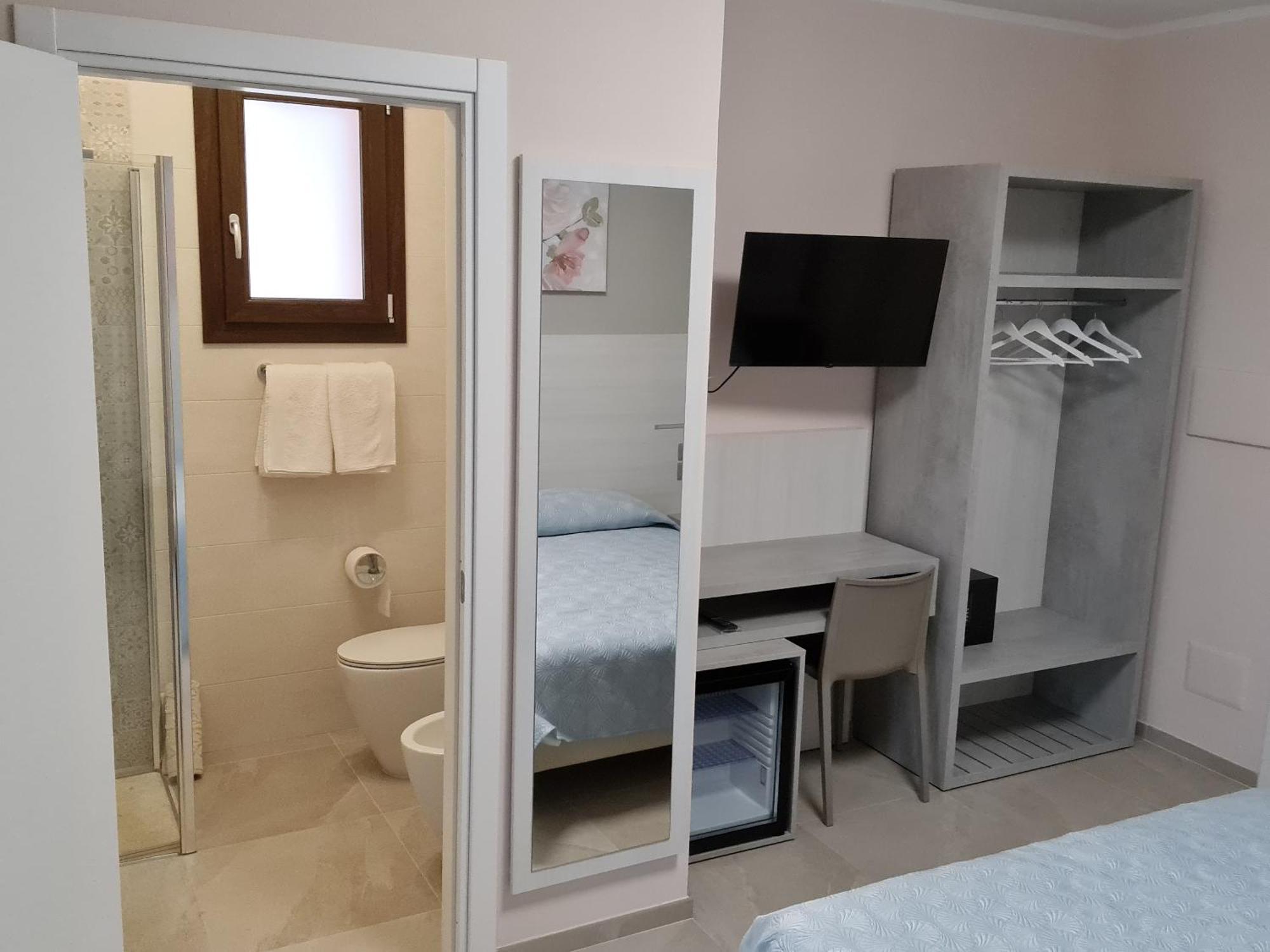 Le Anfore Di Nora Domo Pula Quarto foto